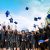 Studenti con cappello della Laurea